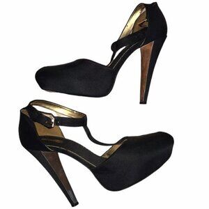 Report Signature Black Gold Stiletto High Heels